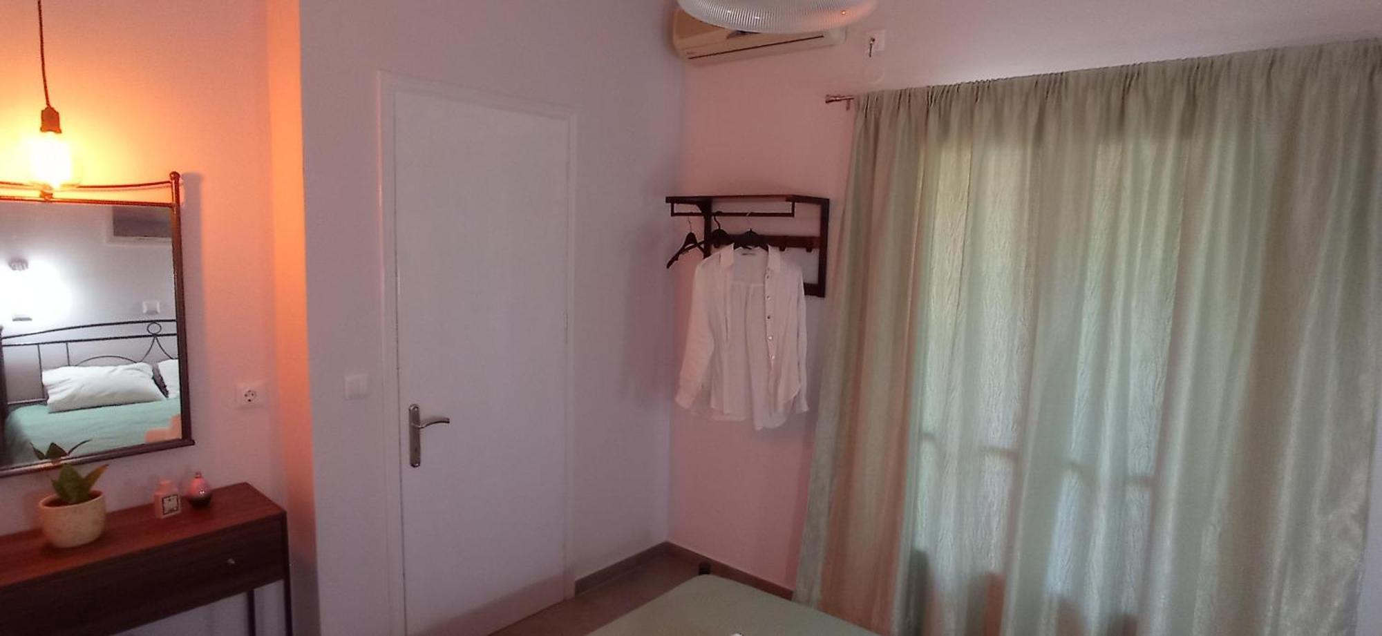Hermes Kávos Quarto foto